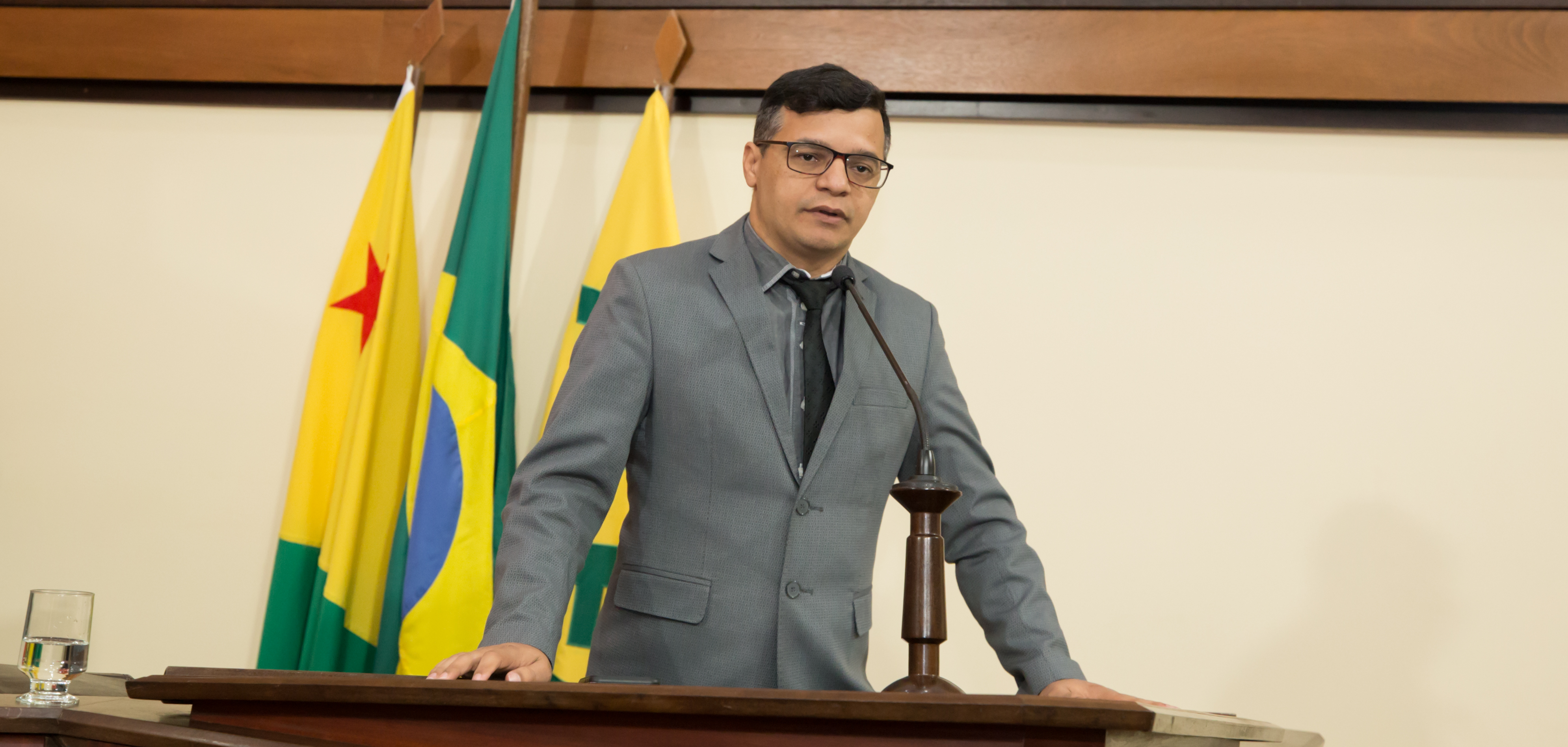 ﻿Deputado Wagner Felipe se solidariza à família de jovem vítima fatal de acidente envolvendo estudantes