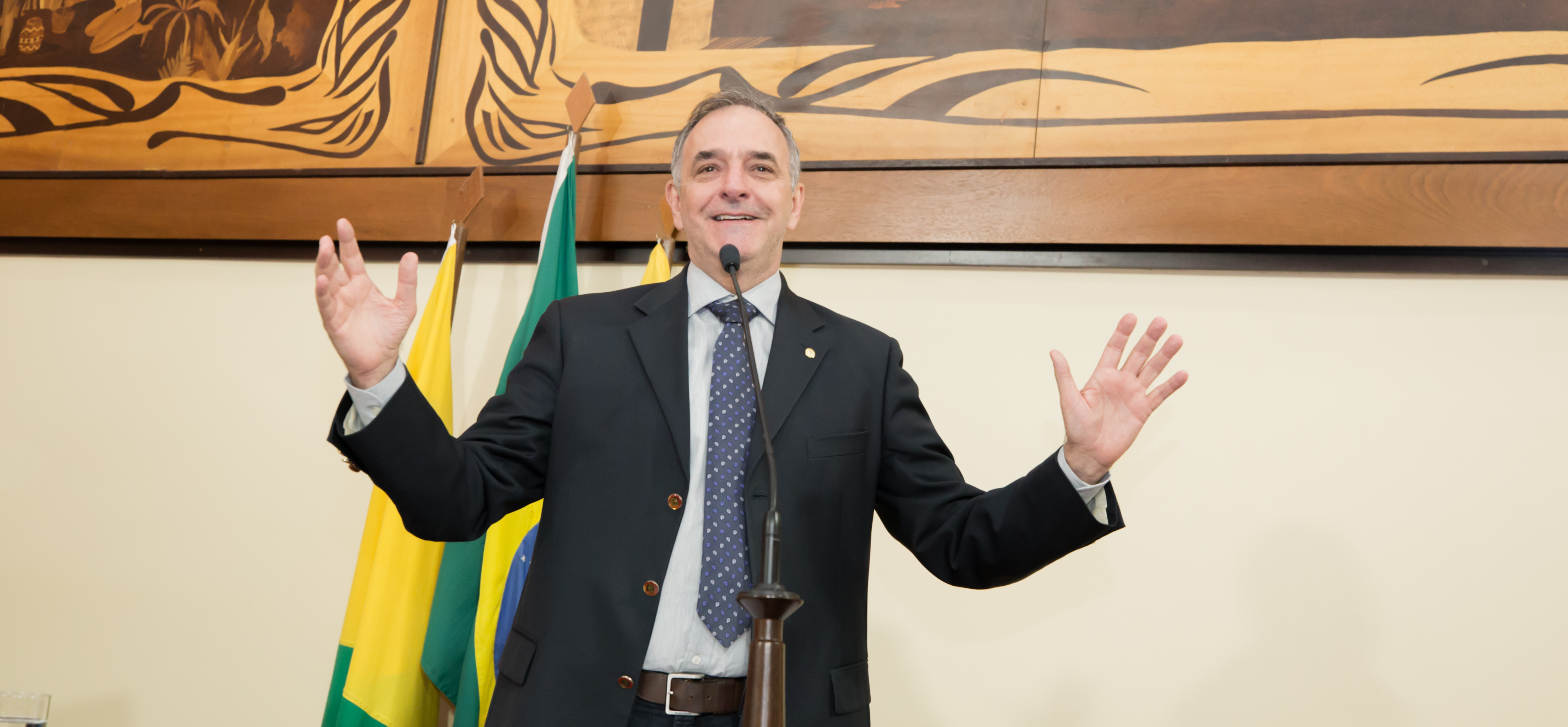 ﻿Deputado Luís Tchê rebate críticas ao governo e relata investigação a Tião Viana por improbidade administrativa