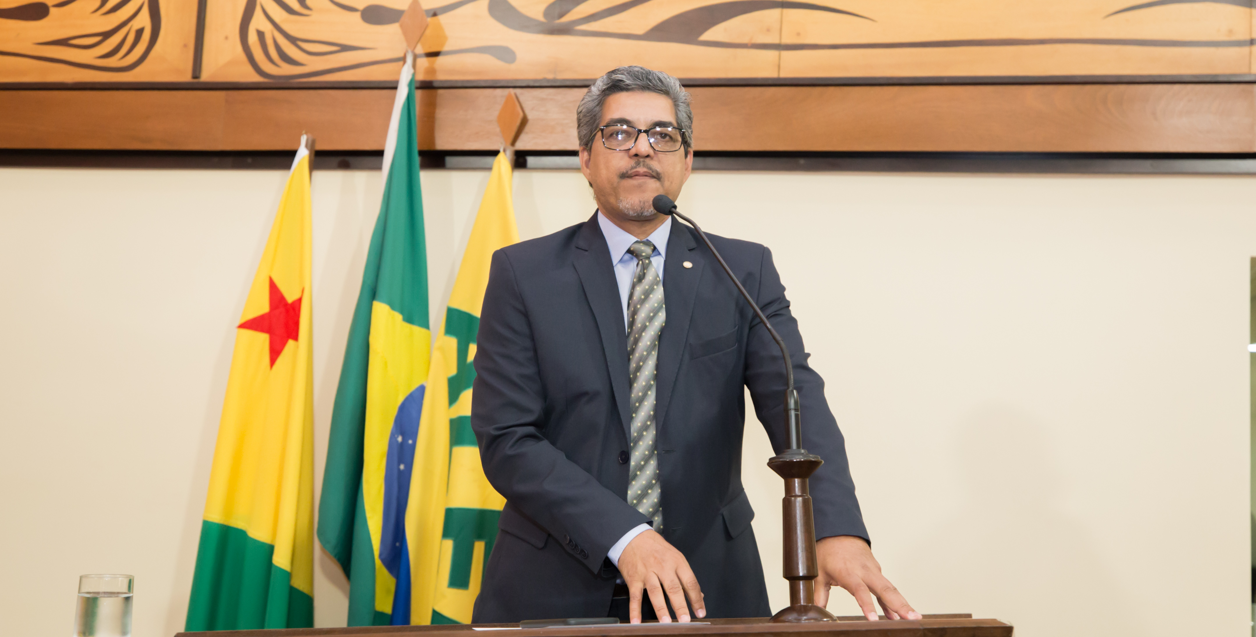 ﻿Deputado Edvaldo Magalhães diz que pela primeira vez servidores farão greve por falta de diálogo com Executivo