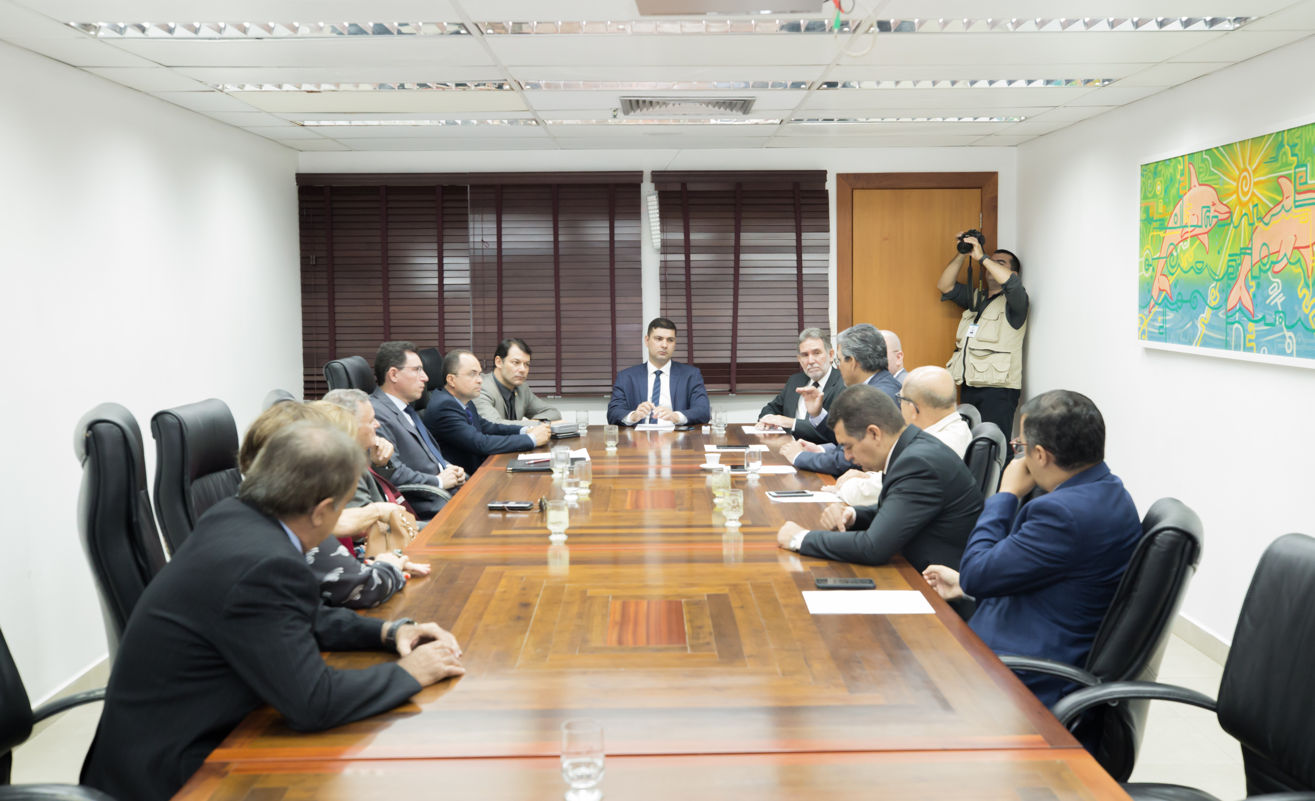 ﻿Deputados se reúnem com desembargadores para tratar de PL que dispõe sobre Regimento de Custas do TJ/A