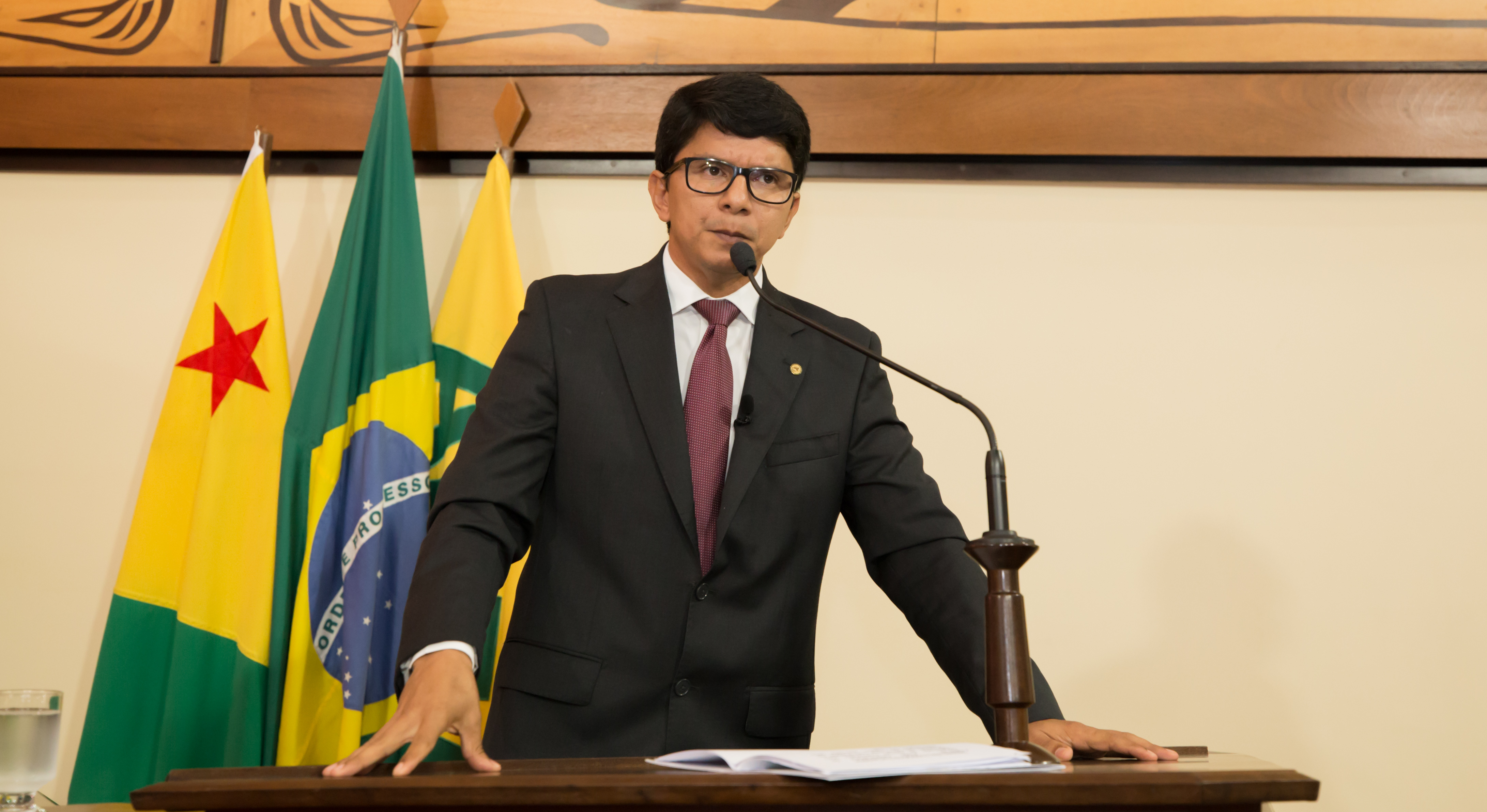 ﻿Deputado Jenilson Leite afirma que suspensão da greve da Saúde foi uma traição do governo